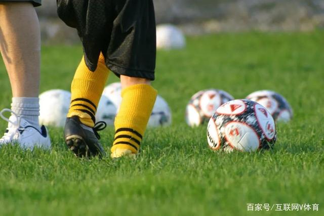 52岁真诚的郭晓东，网友称其为娱乐圈的“孔刘
